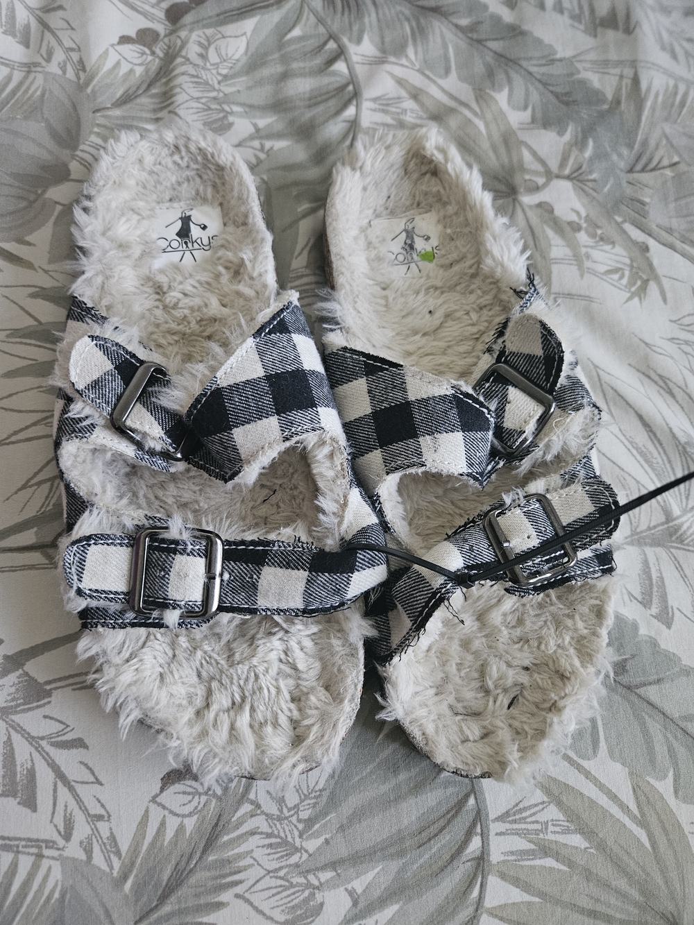 Plaid Faux-Fur Slide Sandals for Kids — Black & White